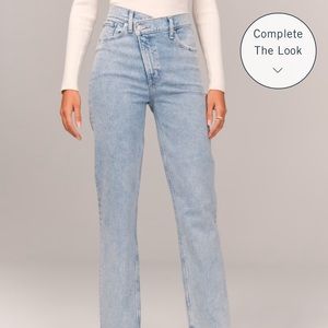 Abercrombie Ultra High Rise 90s straight jeans